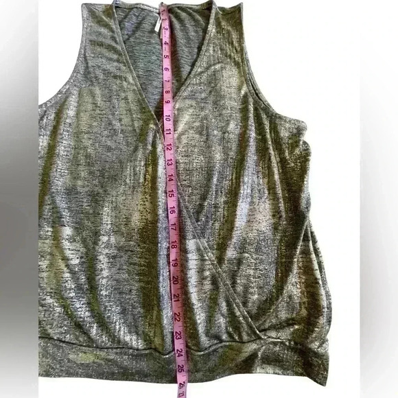 🔥🔥🔥SALE🔥🔥🔥Anthropologie Women’s Twist Front Surplice Gold Top Size XLP - Picture 7 of 11